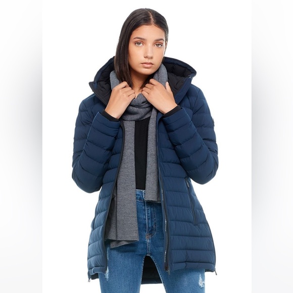 Moose Knuckles Rockcliff women’s coat - Picture 5 of 7